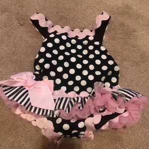 Mudpie baby girl black and white polka dot sun suit / tutu